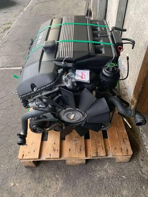 Buy BMW M54B30 engine online