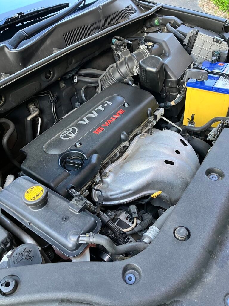 Toyota 2AZ-FE engine in a 2007 RAV4
