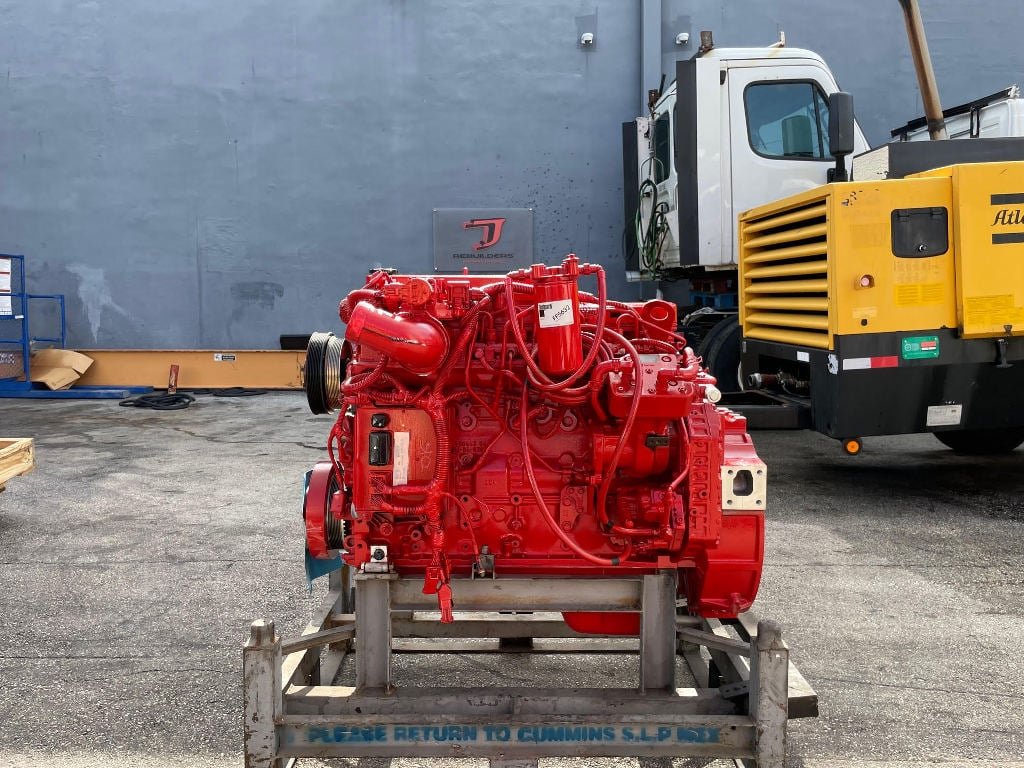 Cummins ISB 6.7 engine